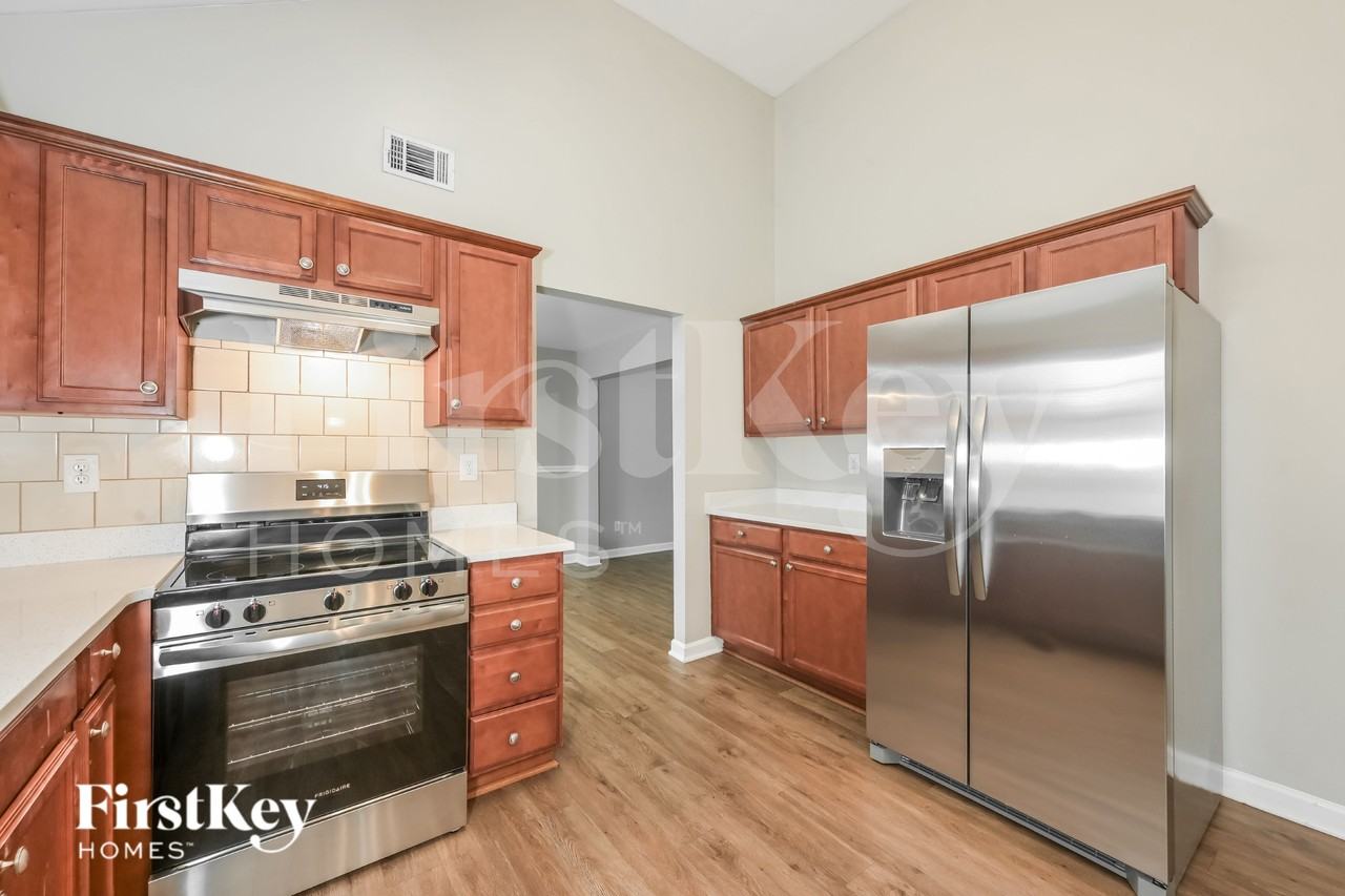 52 Hamilton Dr - Photo 7 of 19