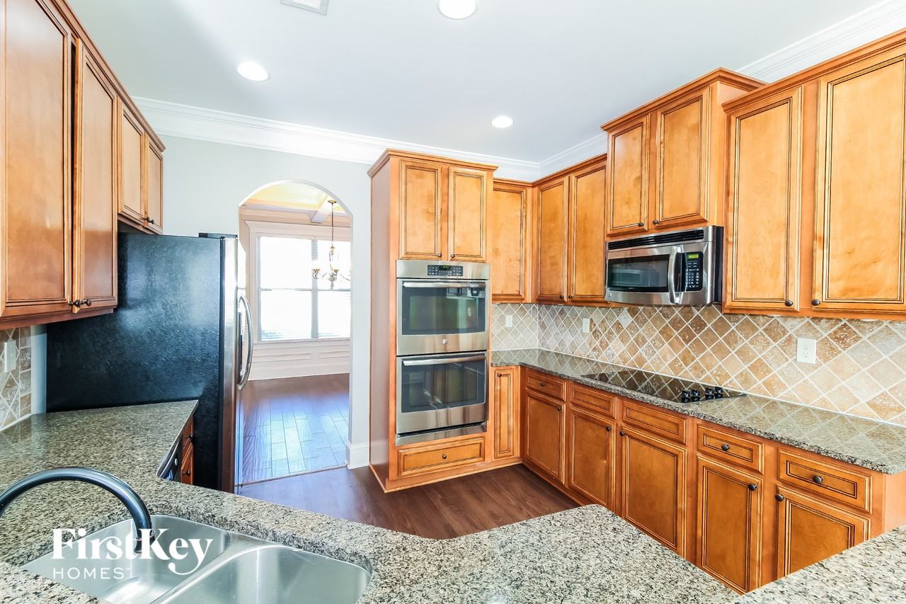 102 Birchwood Court - Photo 6 of 15