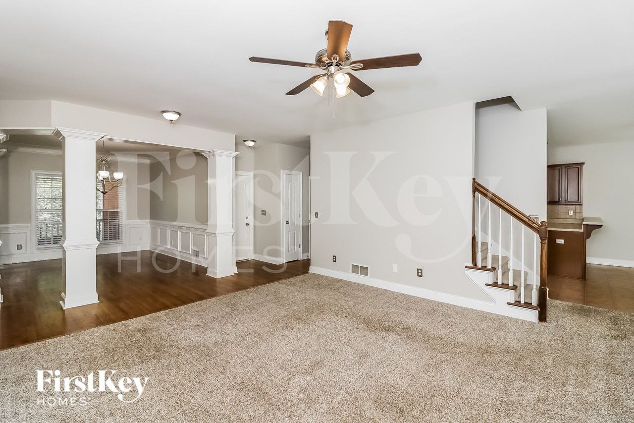 461 Bentonville Ln - Photo 4 of 15