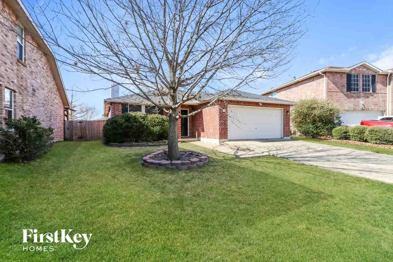 8404 Plantain Court - Photo 2 of 15