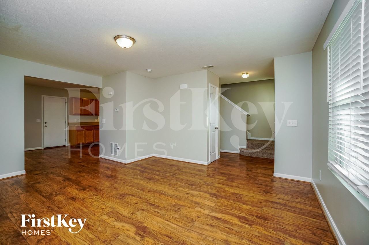 6328 Marengo St - Photo 2 of 15