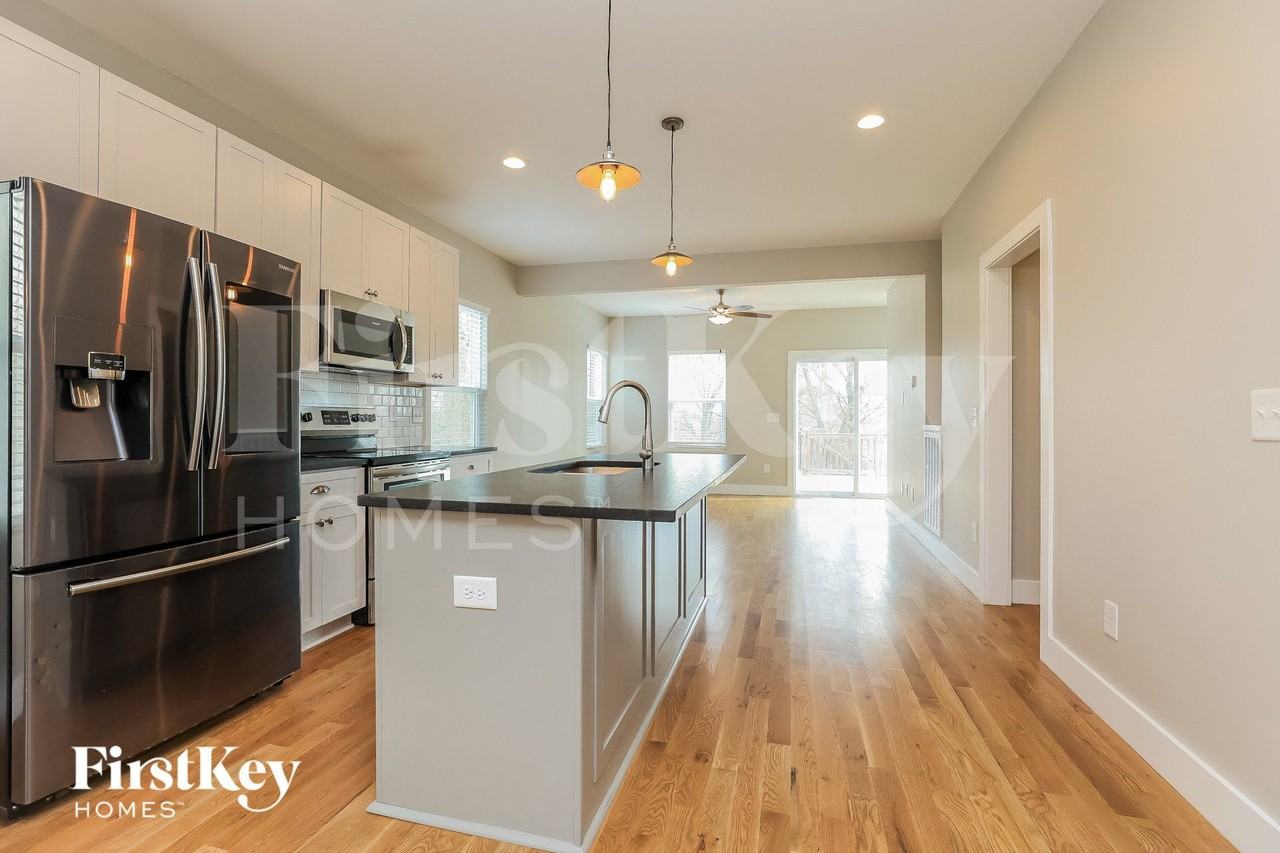 1535 Ocoee Trl - Photo 5 of 15