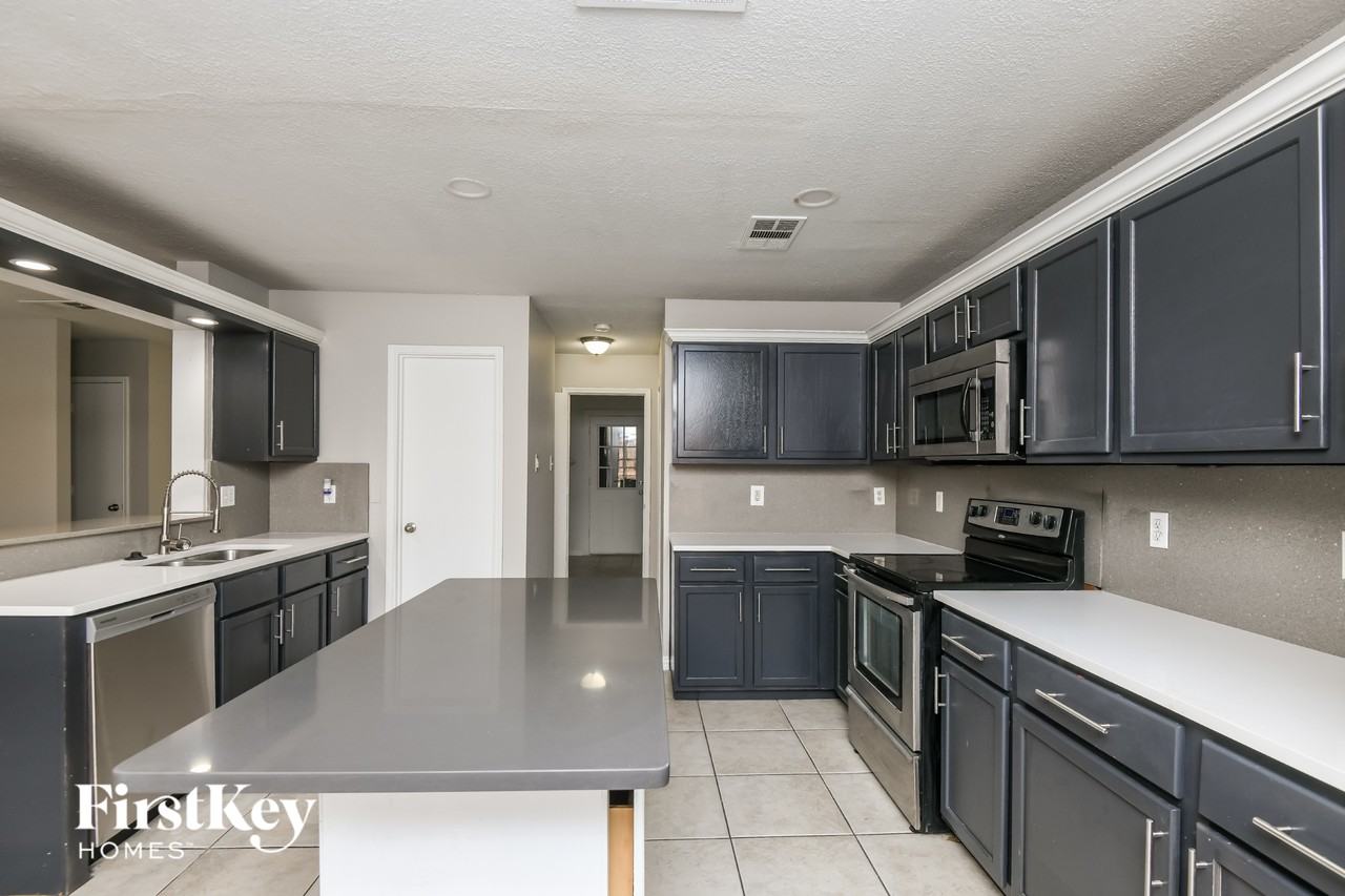 5600 Ainsdale Dr - Photo 7 of 15