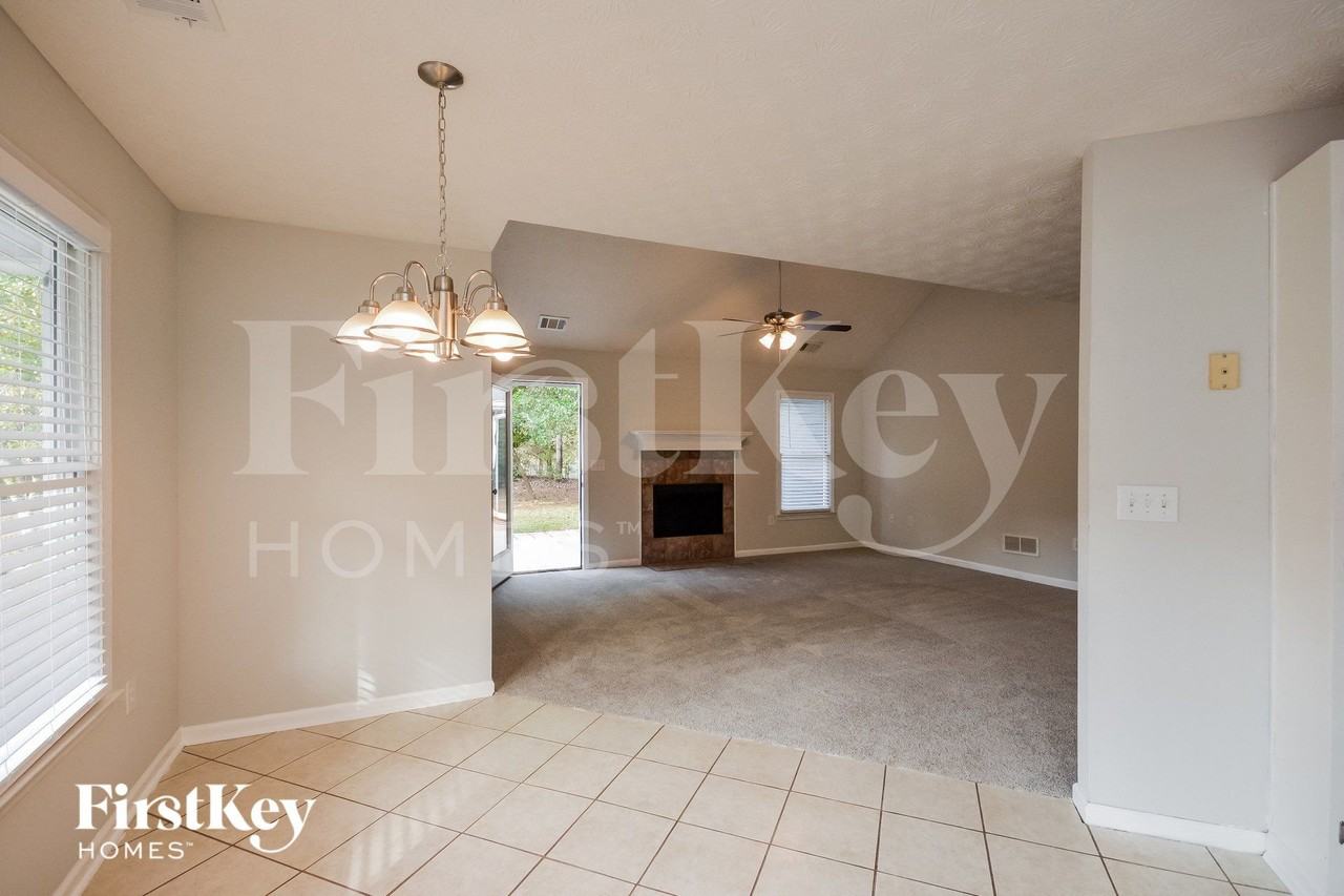 160 Creekstone Court - Photo 5 of 15