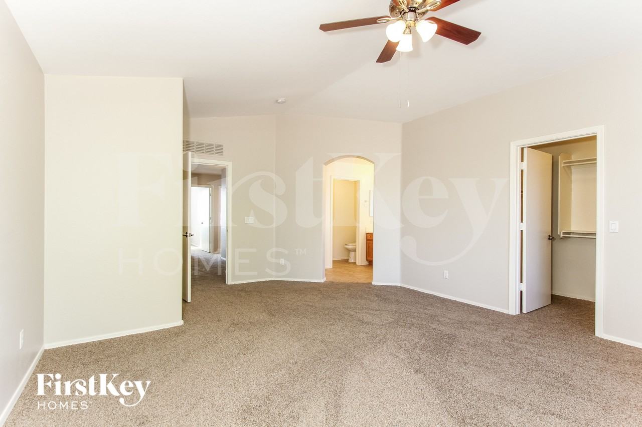 12694 W Flower St - Photo 7 of 15