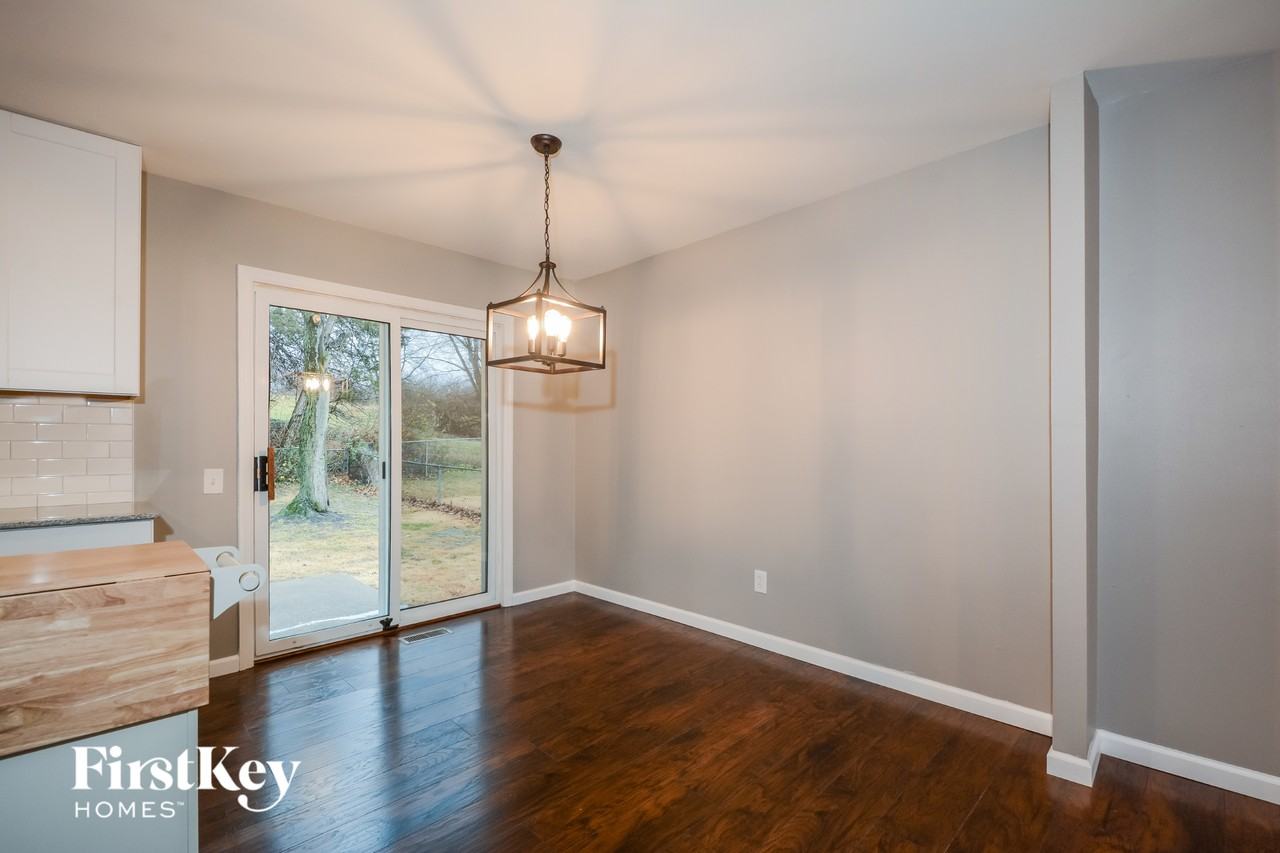 22 Oak Forest Drive - Photo 5 of 15