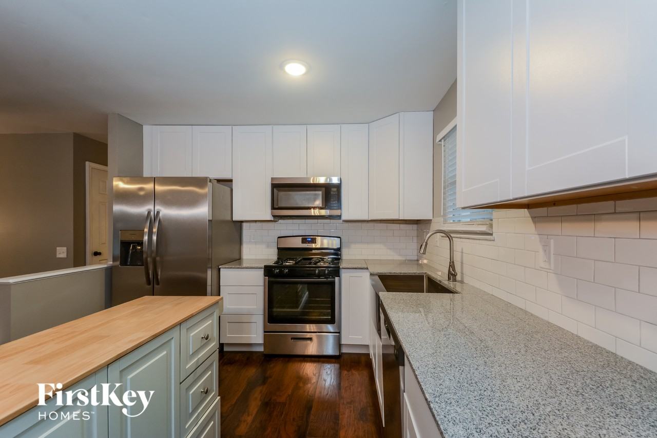 22 Oak Forest Drive - Photo 7 of 15