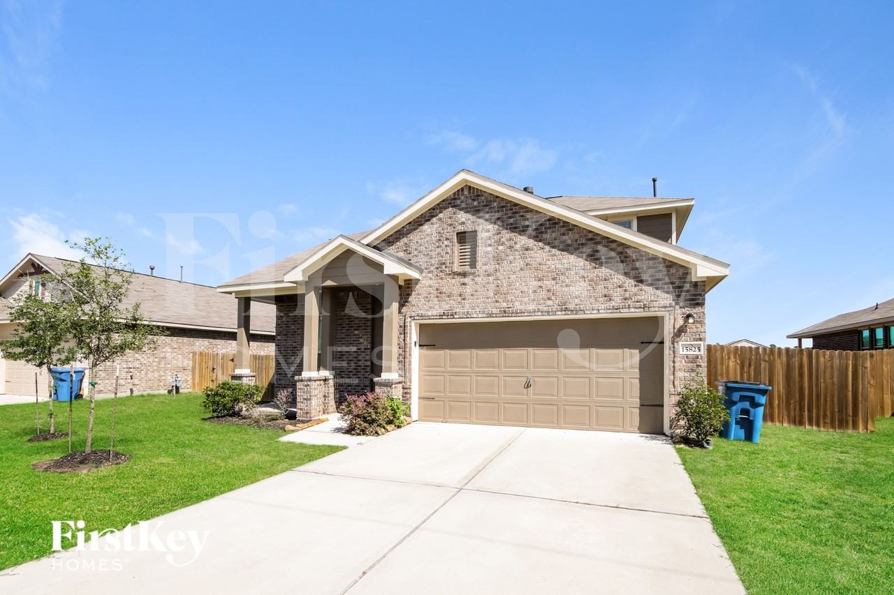 15825 Roberto Clemente Ct - Photo 2 of 16