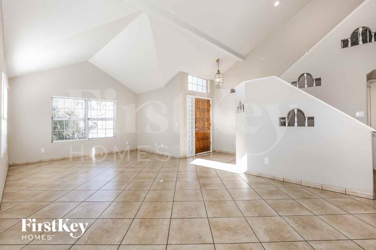 16419 South 38th Place - Photo 3 of 16