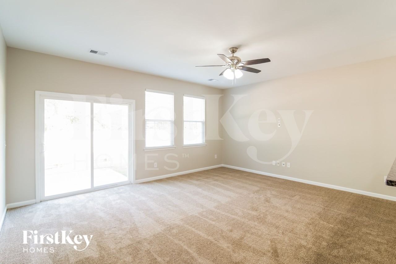 7762 High Maple Cir - Photo 3 of 18