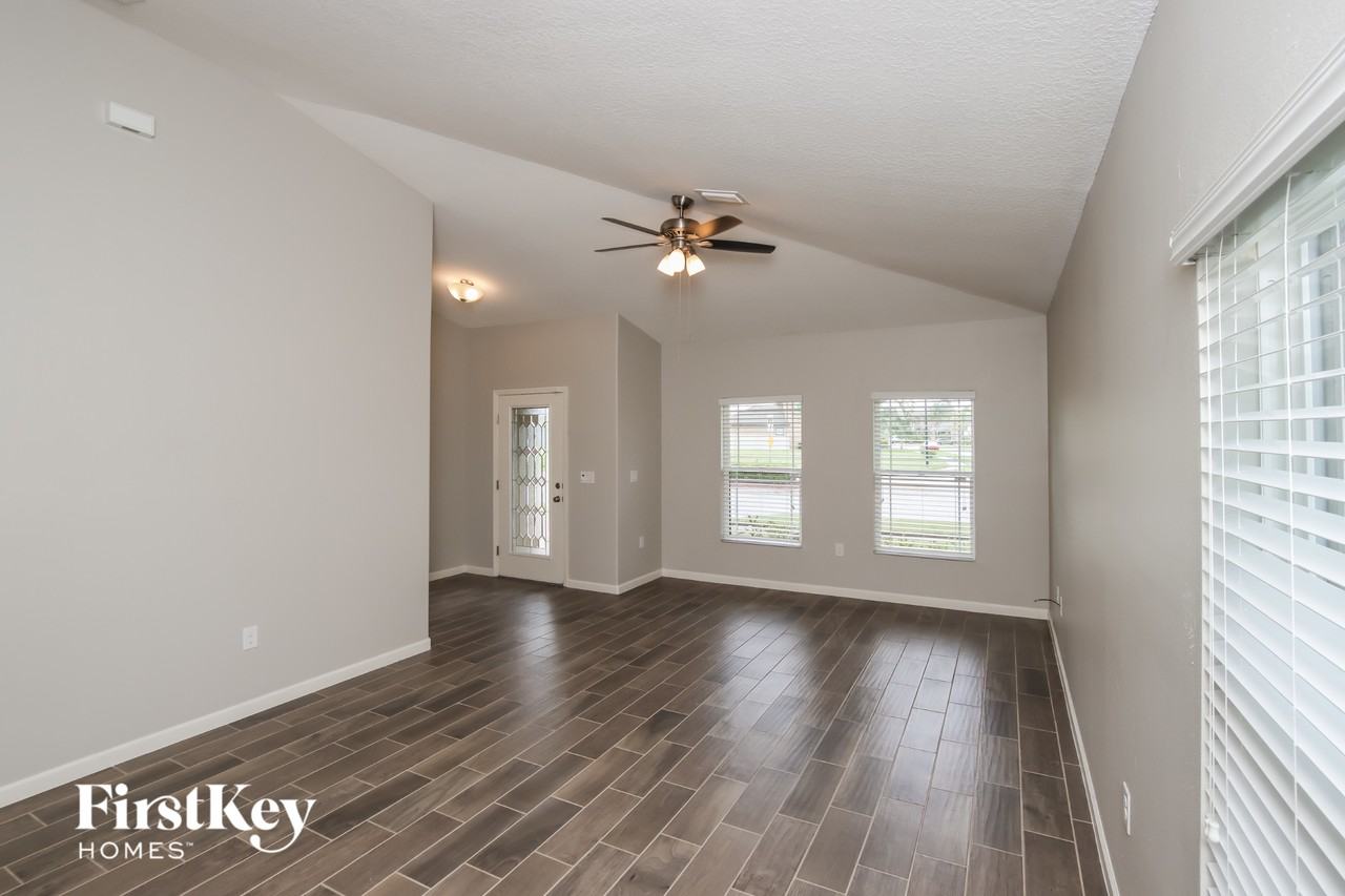 3825 Harvest Cir - Photo 4 of 15