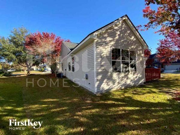 5368 Greggs Drive - Photo 3 of 12