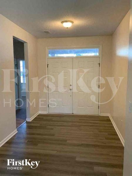 5368 Greggs Drive - Photo 6 of 12