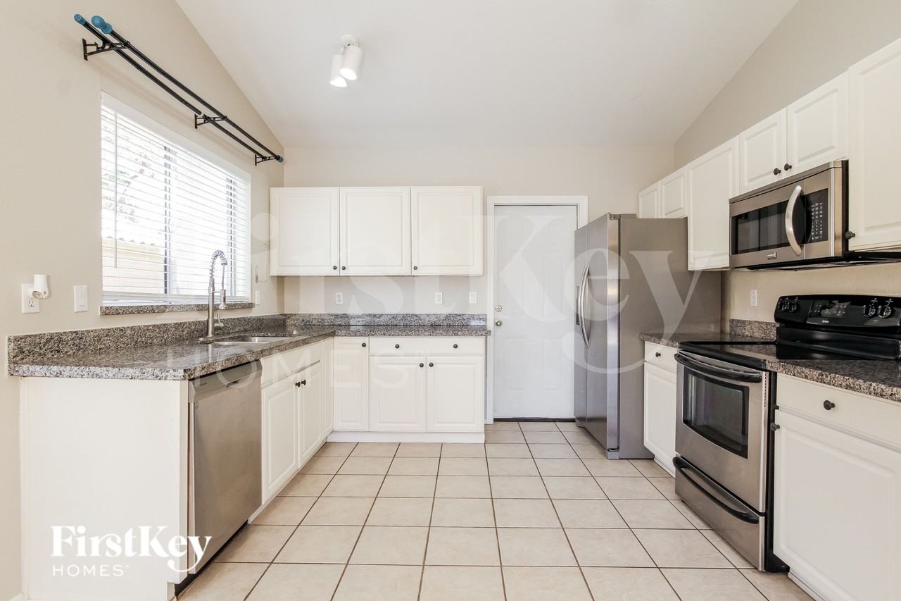 5905 W Blackhawk Dr - Photo 4 of 16