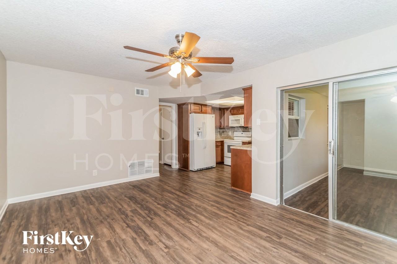 6328 Toyota Dr - Photo 2 of 15