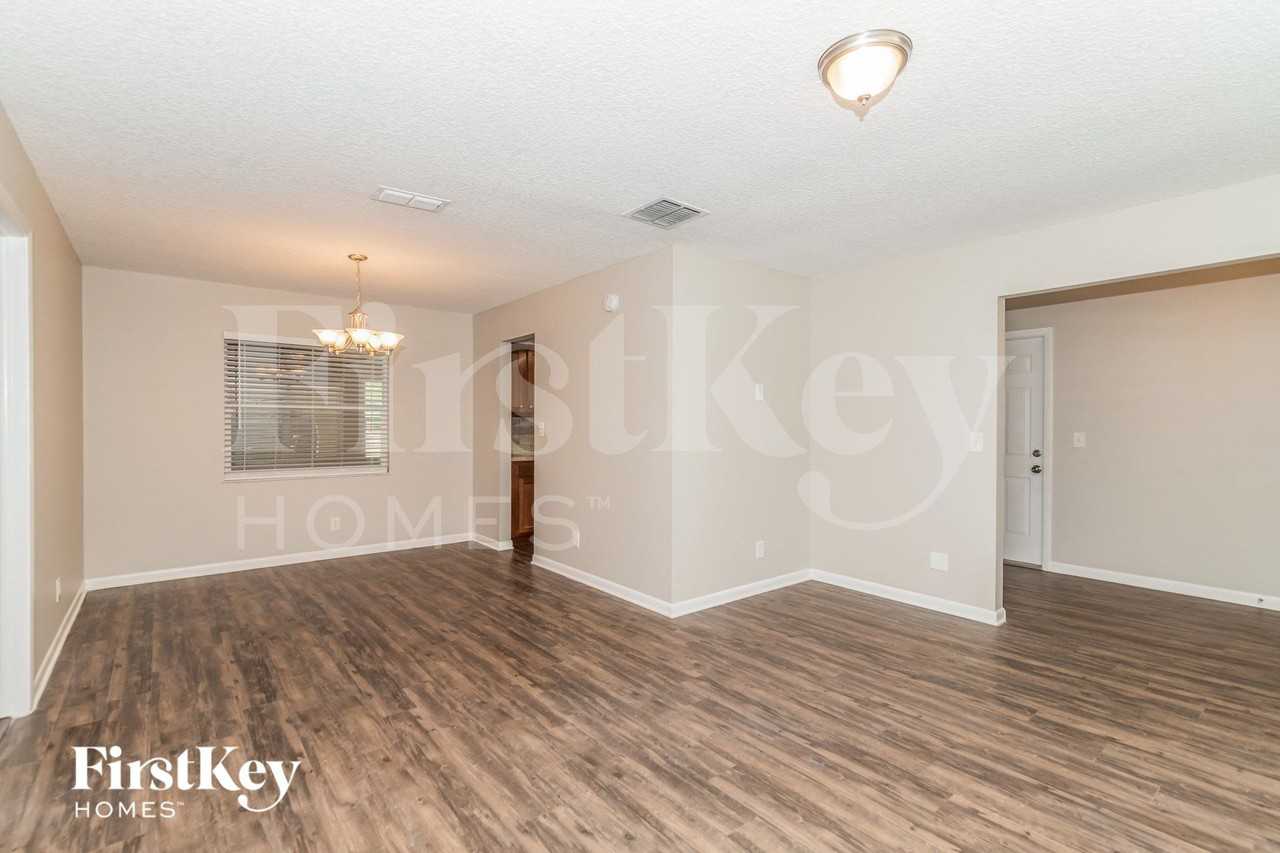 6328 Toyota Dr - Photo 4 of 15