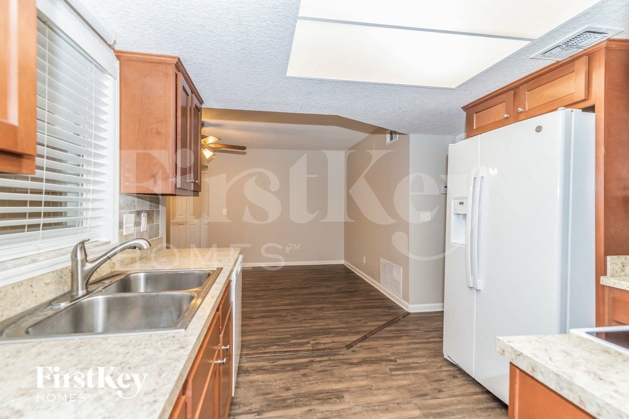 6328 Toyota Dr - Photo 6 of 15