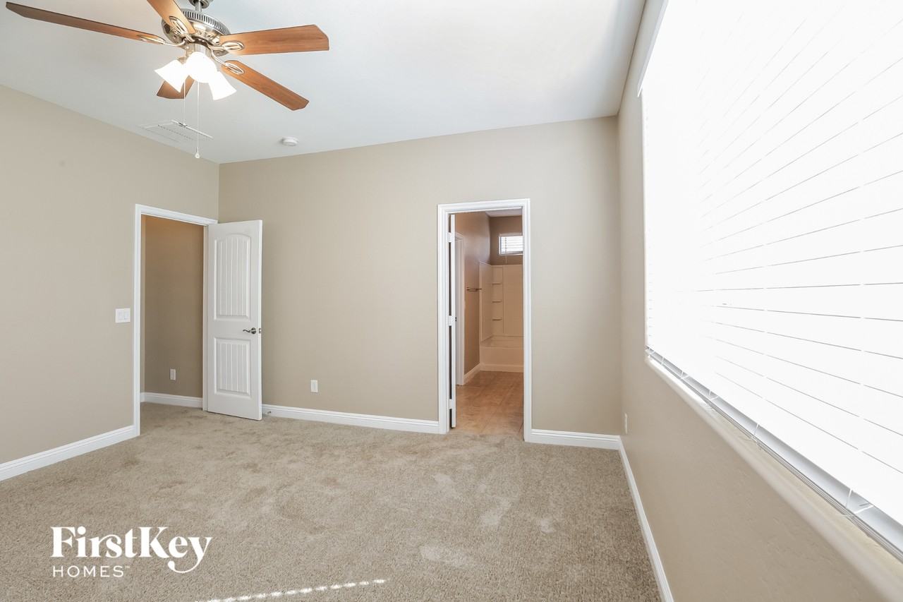 1809 W Loemann Dr - Photo 6 of 15