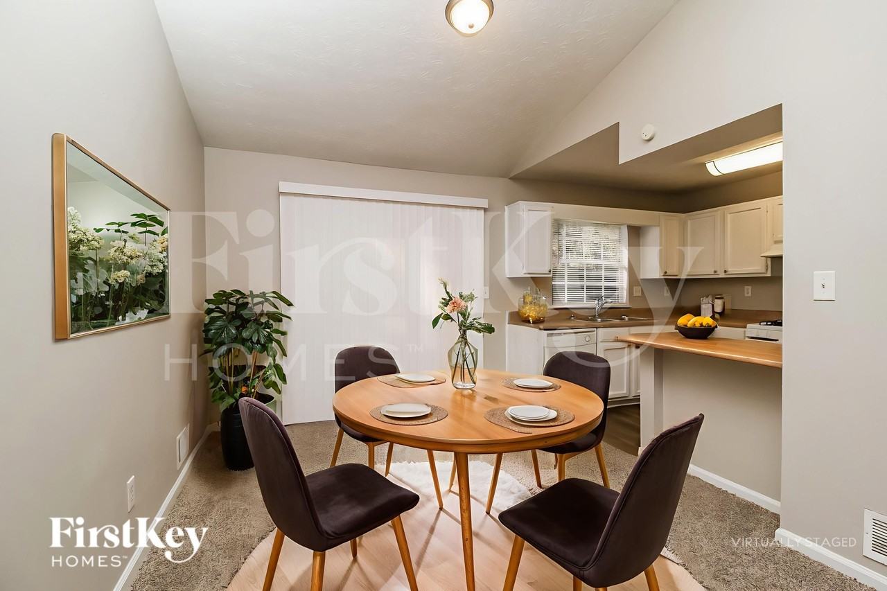 457 Maid Marion Lane - Photo 6 of 19