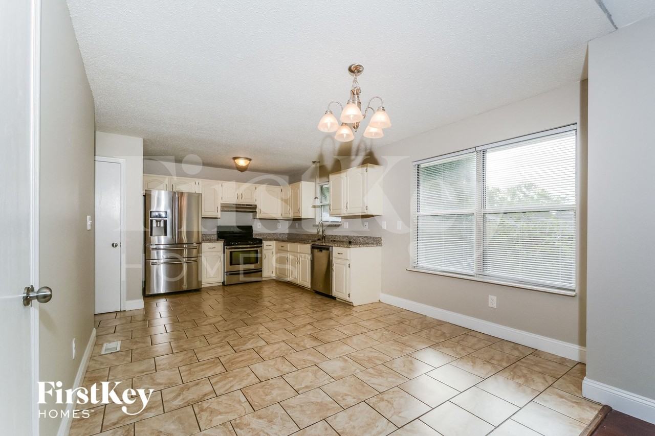 2134 Willow Trace Dr - Photo 5 of 15