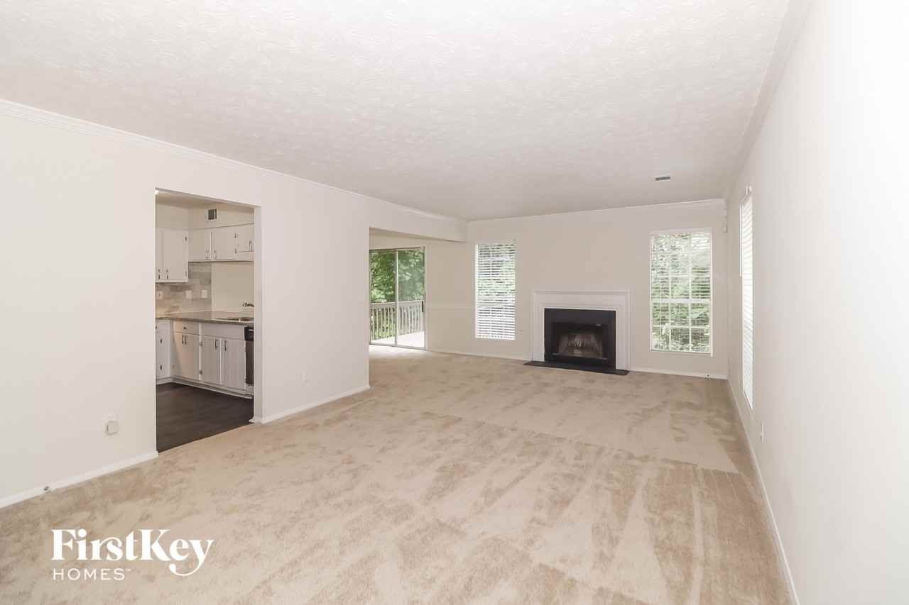 797 Brittany Court - Photo 3 of 15