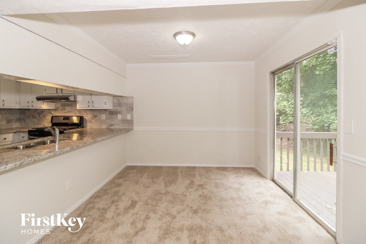 797 Brittany Court - Photo 5 of 15