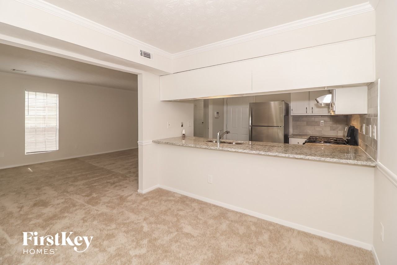 797 Brittany Court - Photo 6 of 15