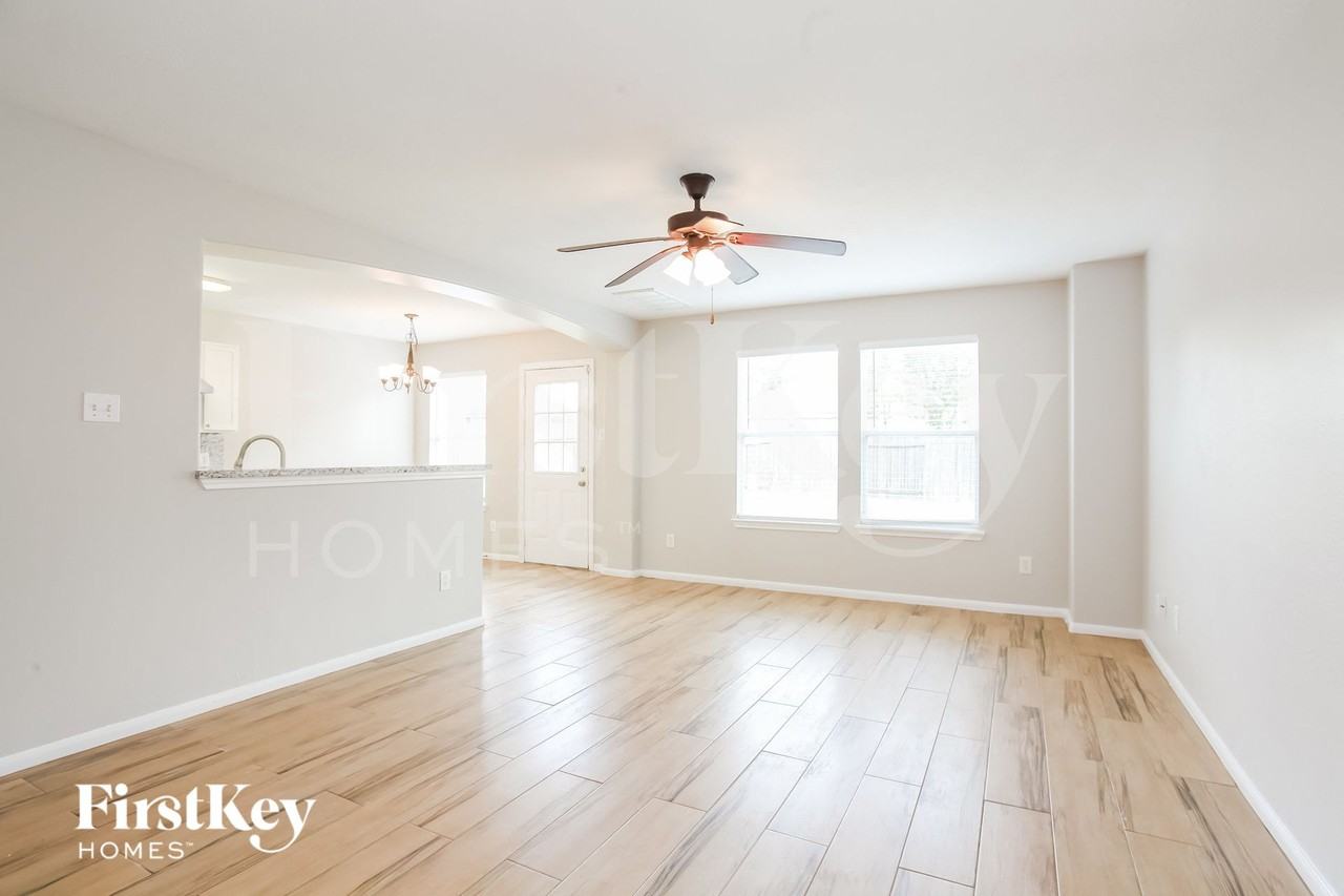 7135 Sedona Court - Photo 3 of 15