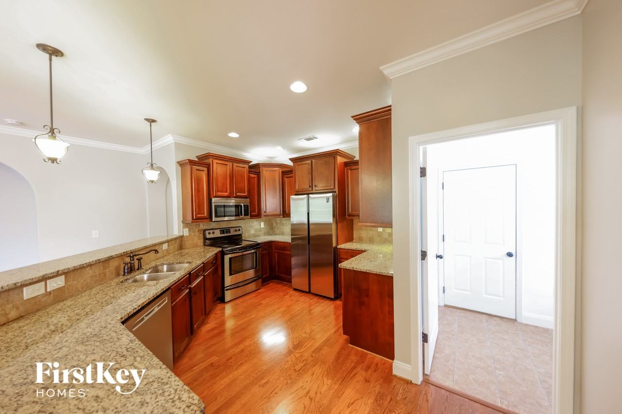 156 Willow View Ln - Photo 5 of 15