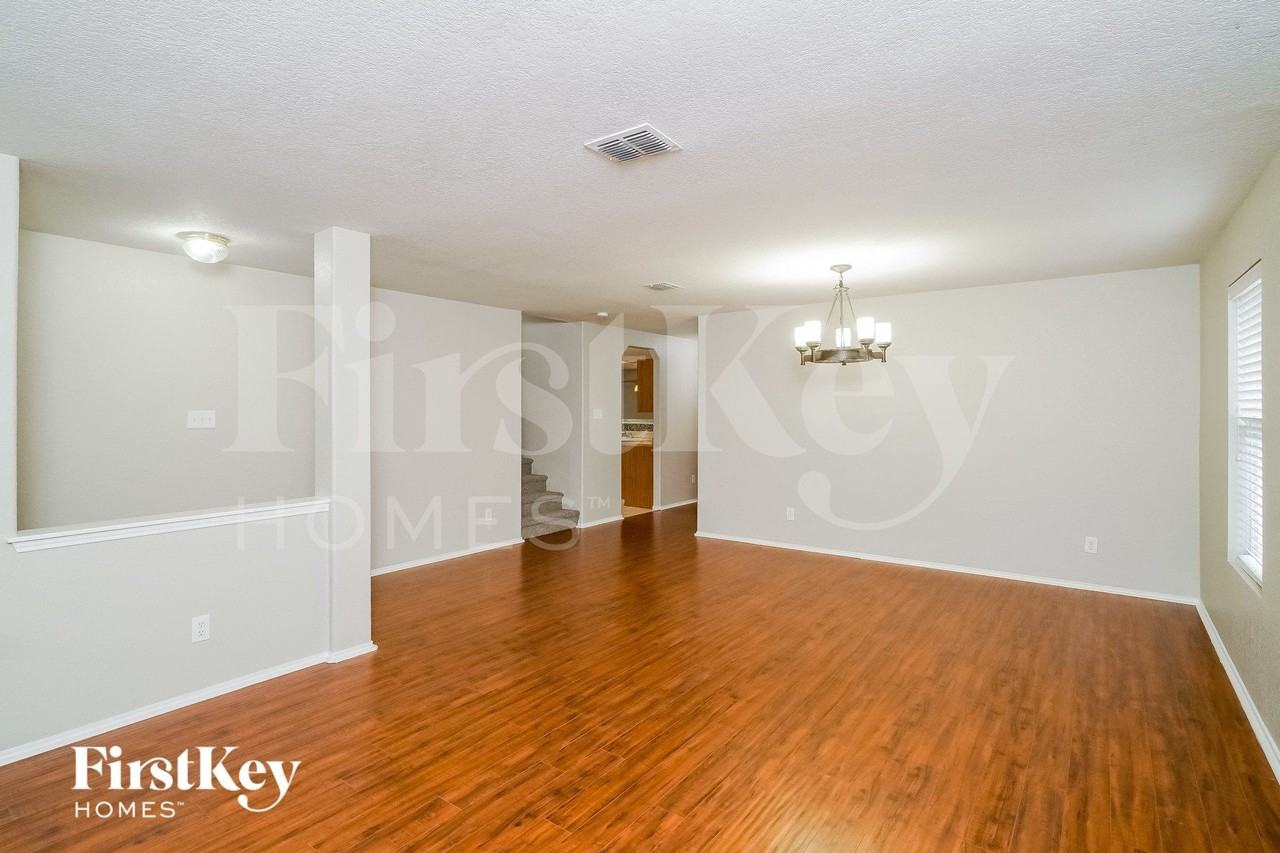 112 Rustic Acres - Photo 4 of 15