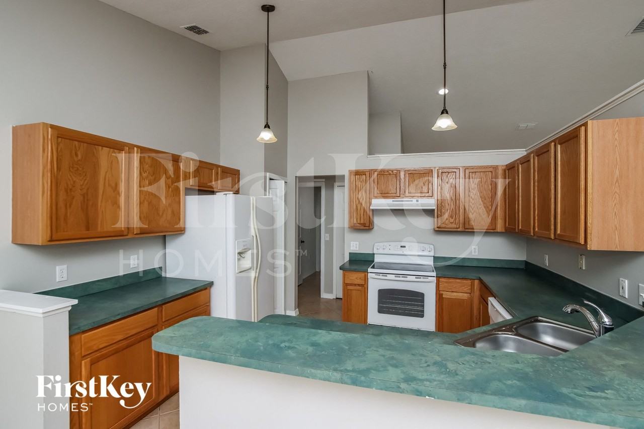 374 Stendal Road Northwest - Photo 6 of 15