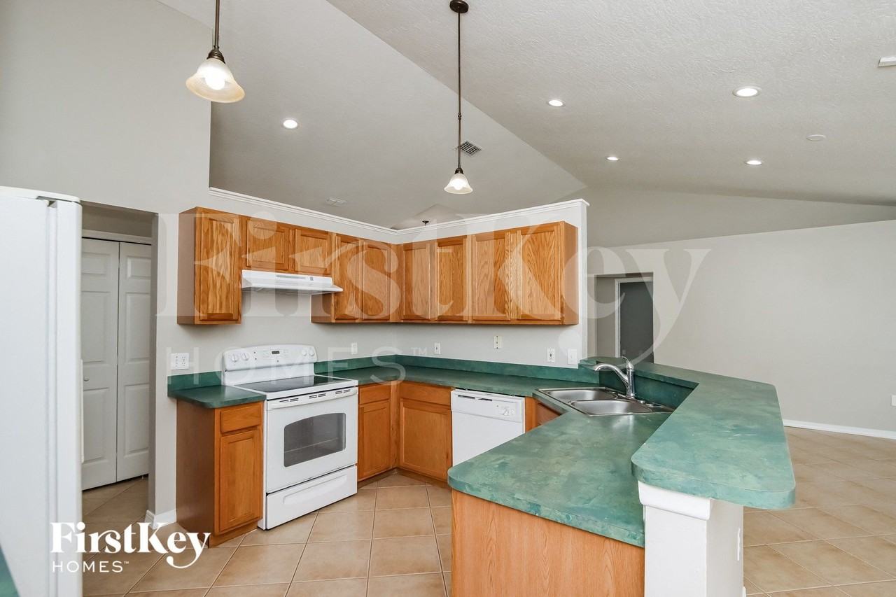 374 Stendal Road Northwest - Photo 7 of 15