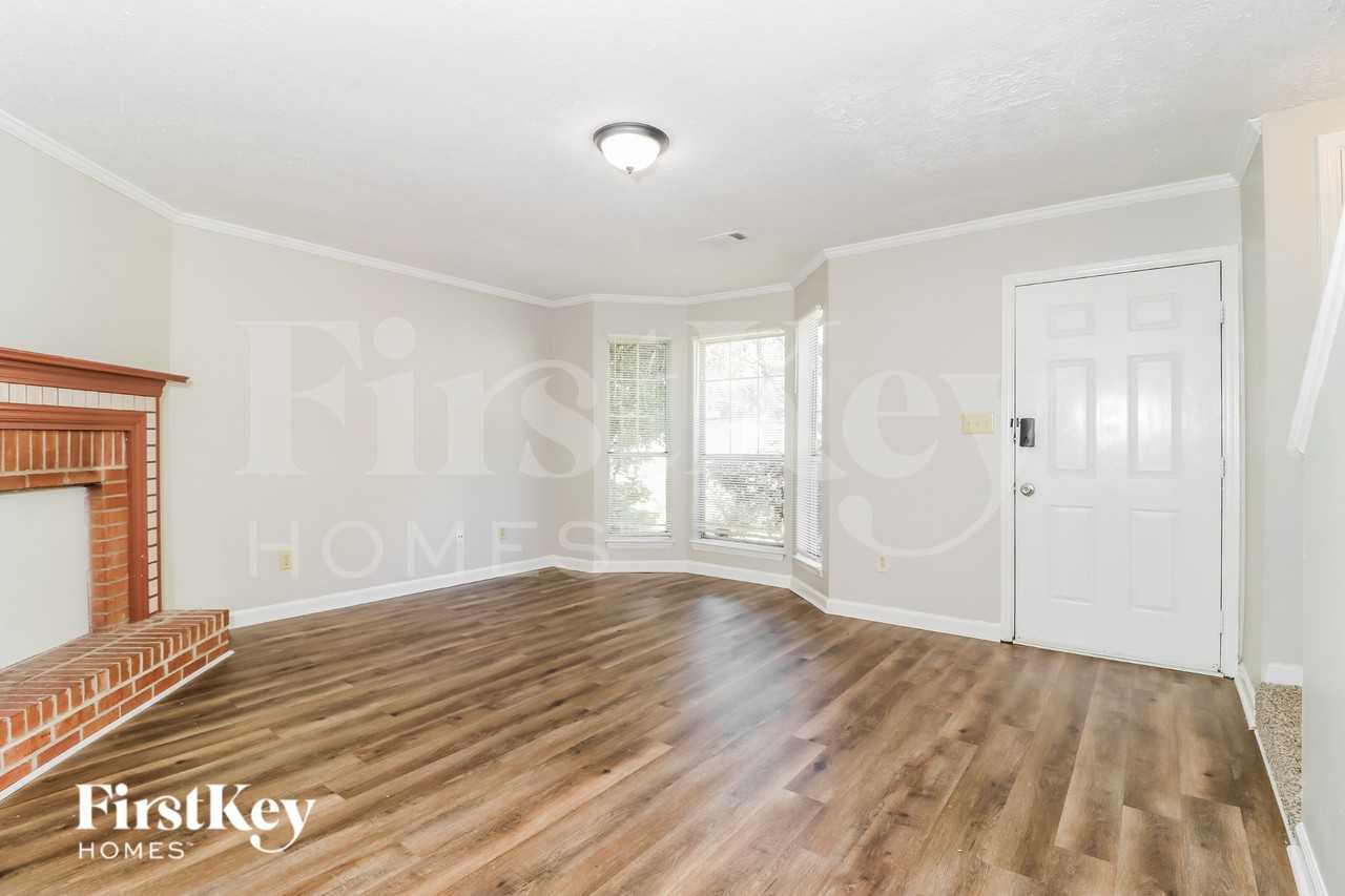 5655 Stonington Trace Pkwy - Photo 7 of 19