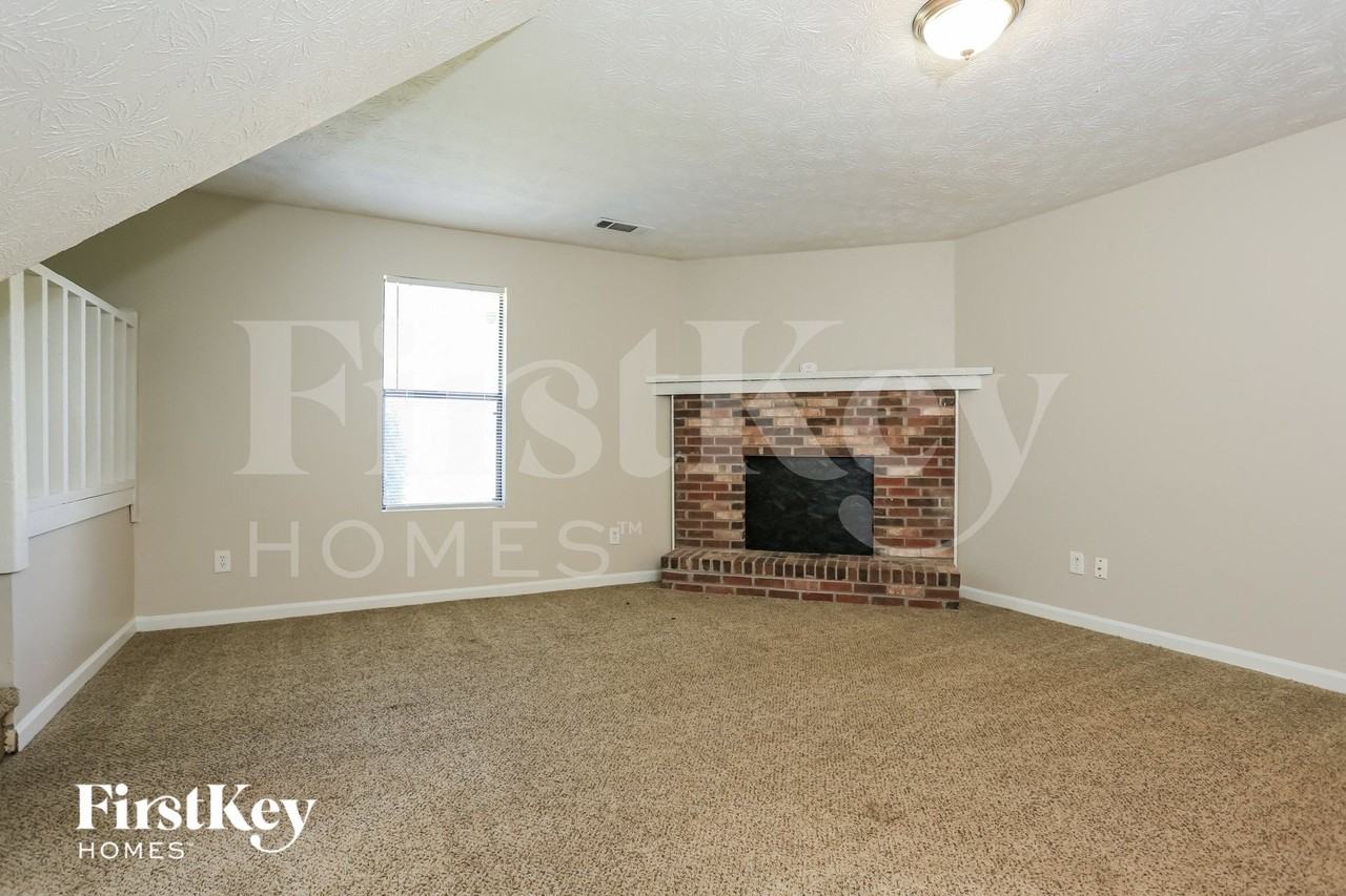 3871 Mcgill Ln - Photo 2 of 15