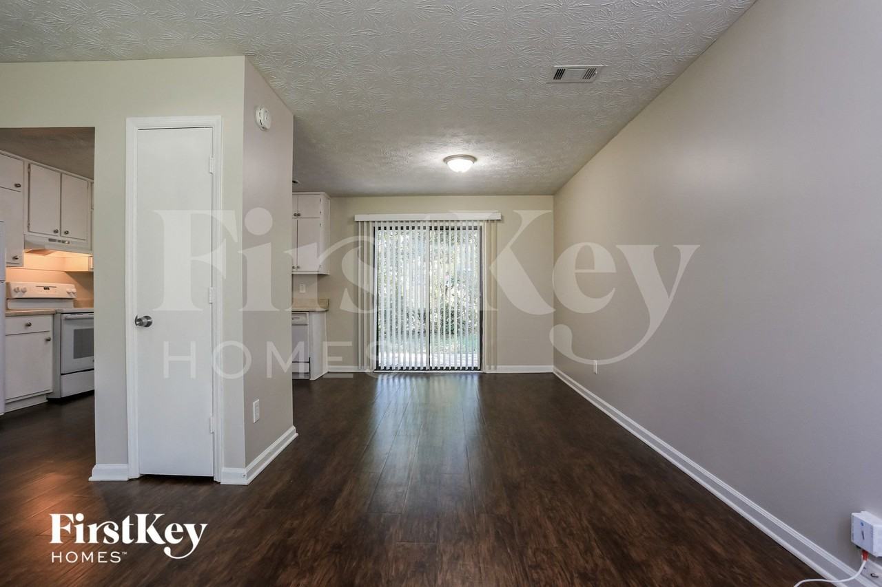 3871 Mcgill Ln - Photo 6 of 15