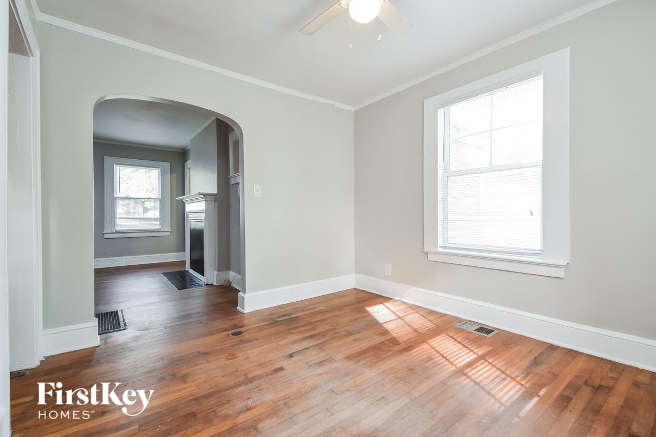 1370 Westboro Dr Sw - Photo 4 of 16