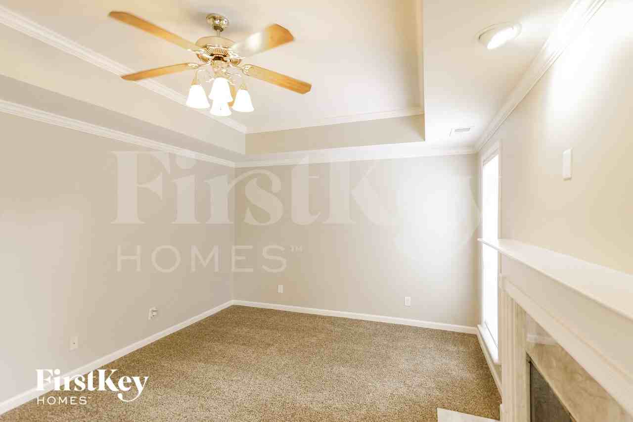 2174 Russet Meadows Ln - Photo 3 of 15