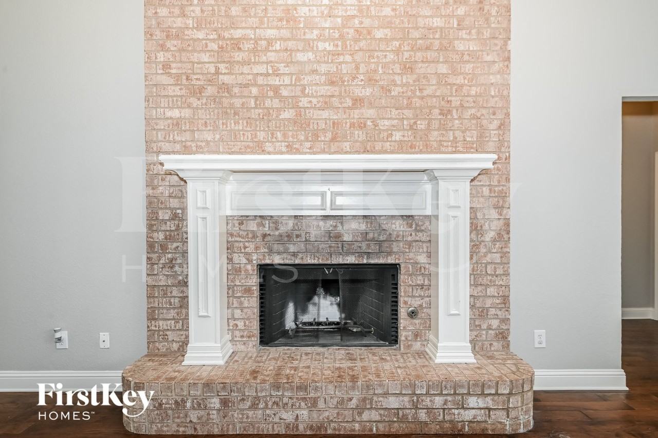 4213 Baystone Ct - Photo 5 of 15