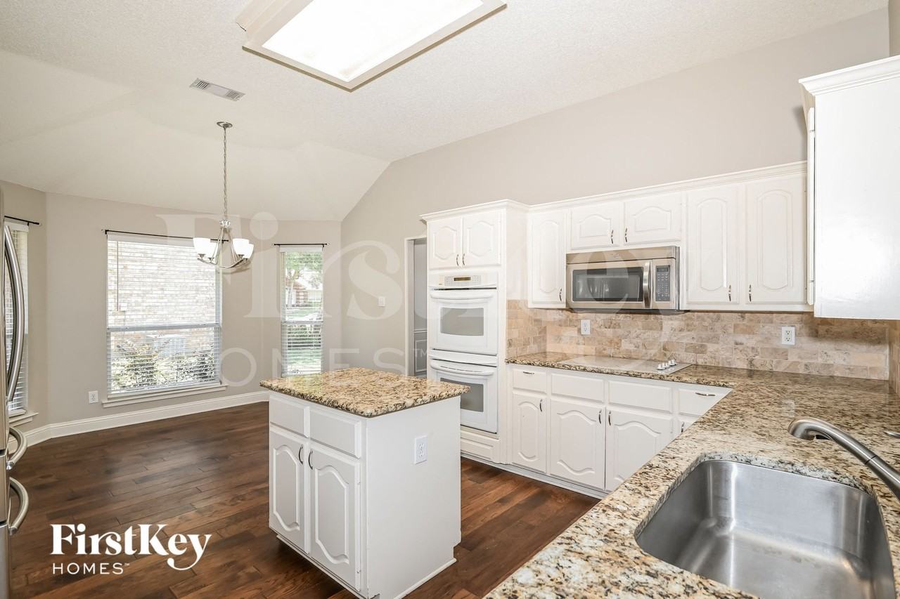 4213 Baystone Ct - Photo 7 of 15