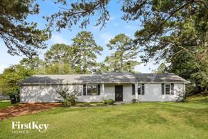 featured image of 2281 Briarwood Cir Sw