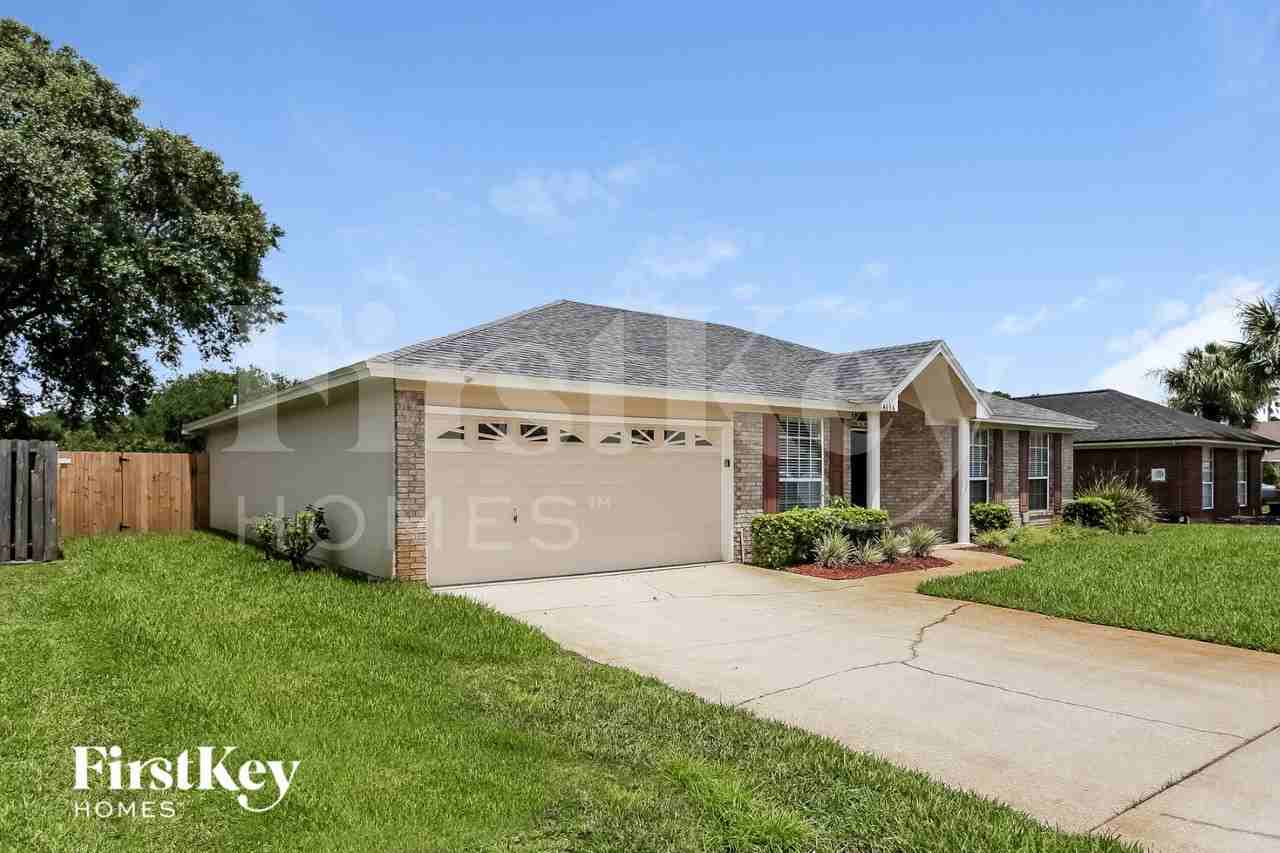 4636 Forest Glen Ct - Photo 2 of 15