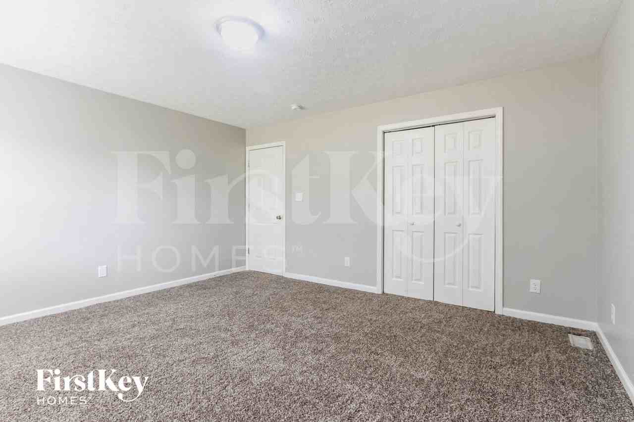 8930 Ridgepointe Ct - Photo 7 of 15