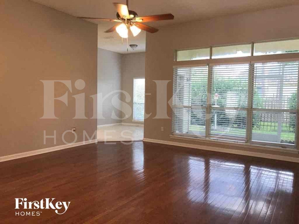 1508 Quail Wood Ct - Photo 3 of 14