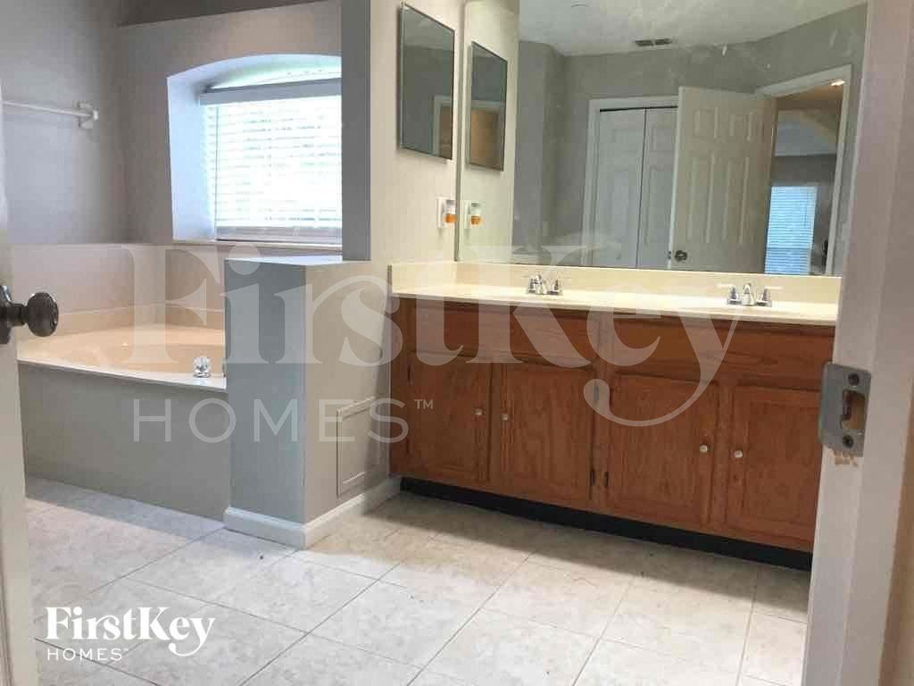 1508 Quail Wood Ct - Photo 7 of 14