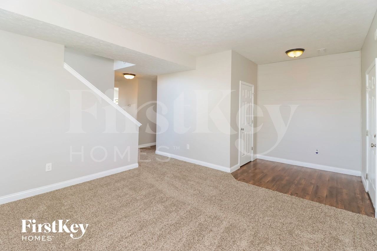 4290 Yellow Prairie Drive - Photo 3 of 15