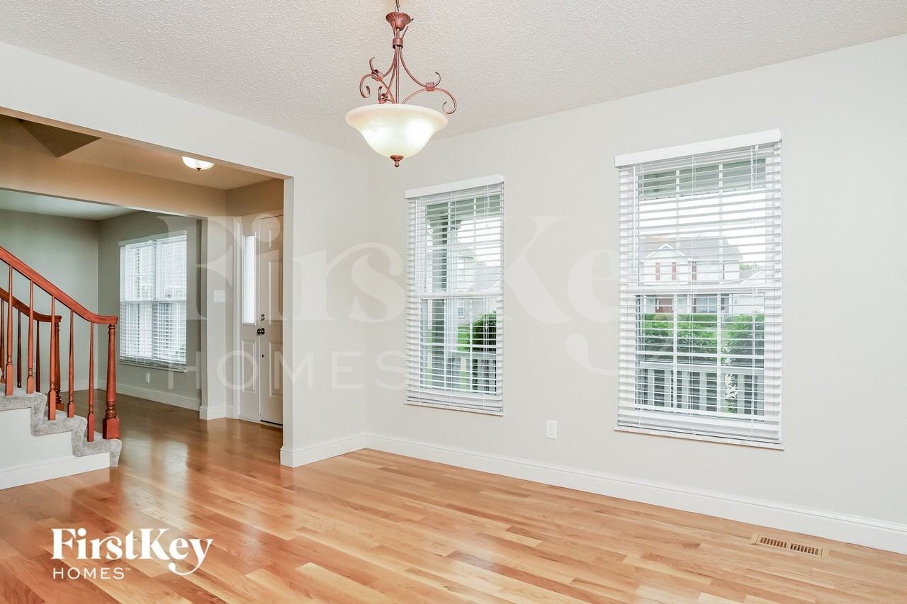 5 Shady Moss Ct - Photo 5 of 14