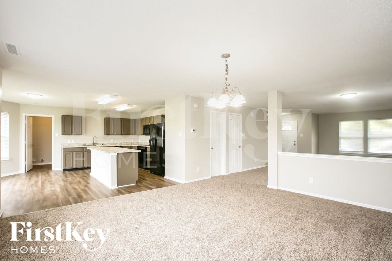 6350 Eastern Range Rd - Photo 4 of 15