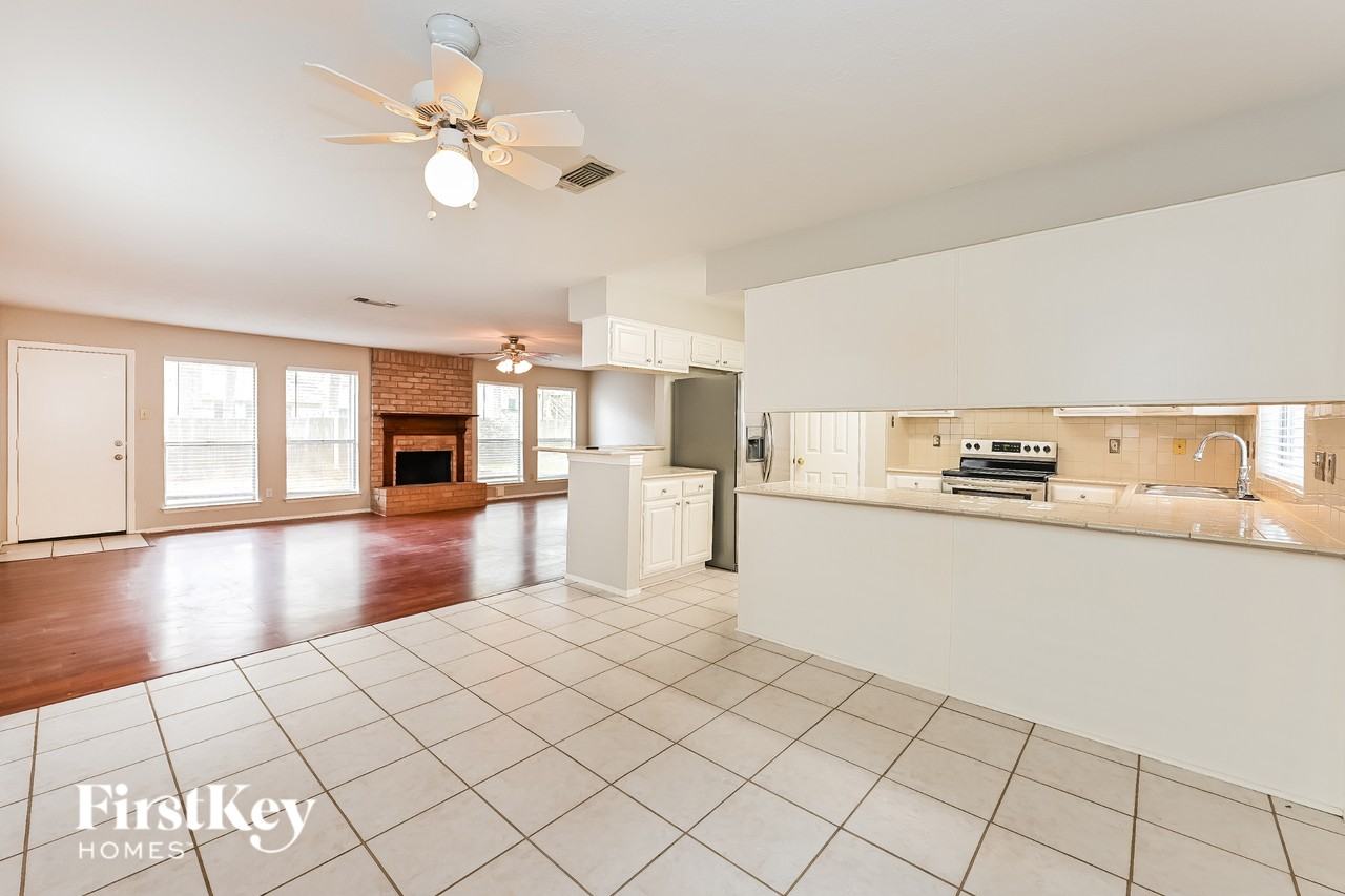 3727 Windy Haven Dr - Photo 6 of 14