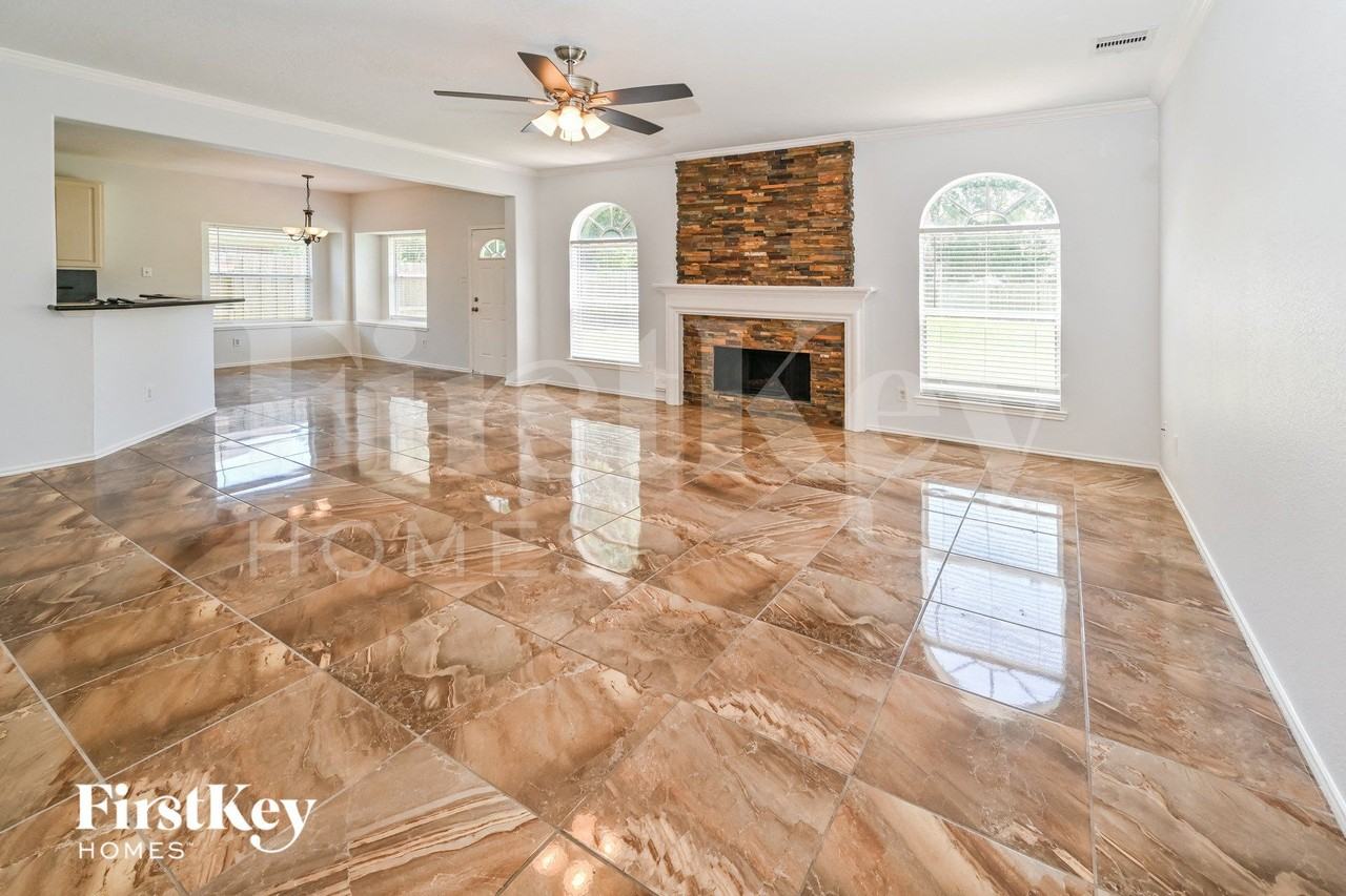 11125 31st Ave N - Photo 6 of 15