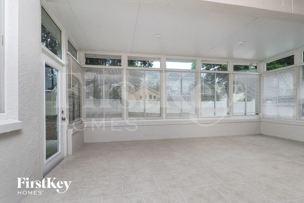 1102 Lumsden Trace Cir - Photo 7 of 15